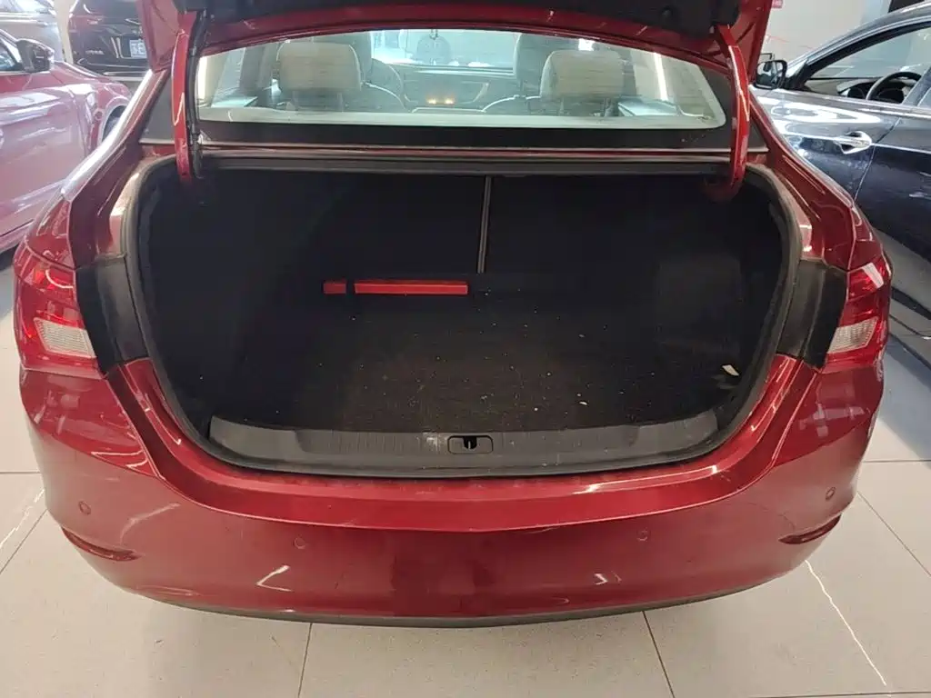 Buick Excelle — миниатюра 19