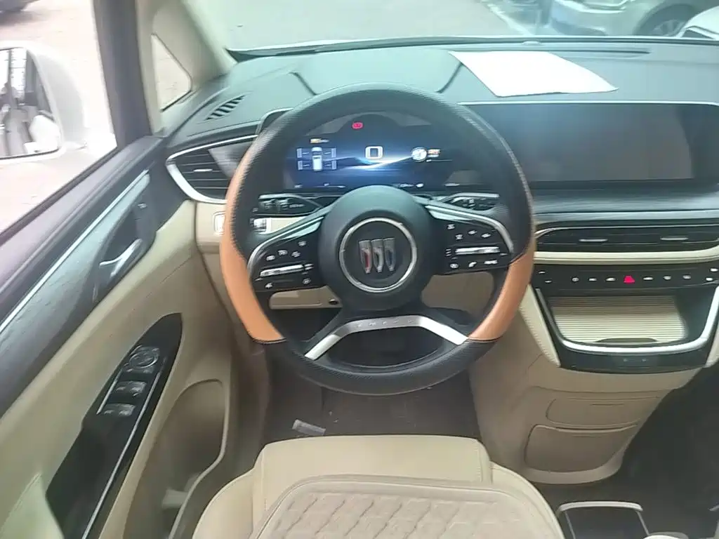 Buick GL8 Hybrid — миниатюра 11