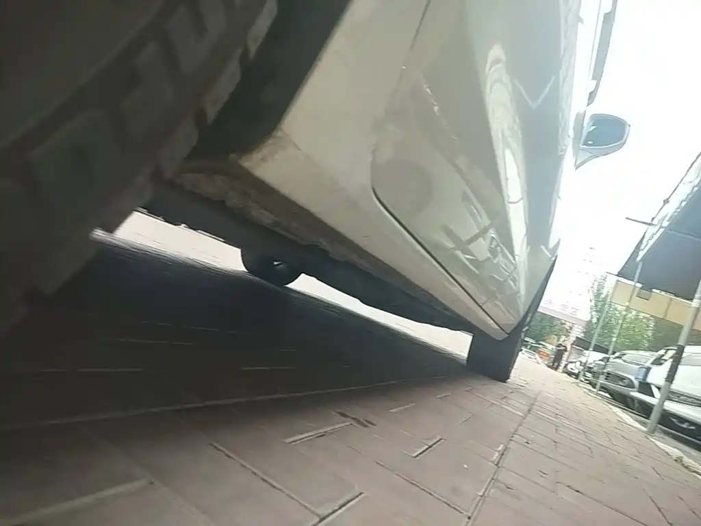 Buick GL8 Hybrid — миниатюра 21