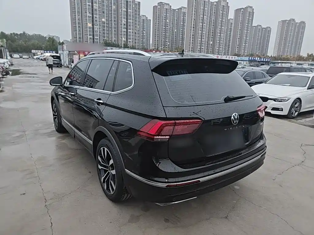 Volkswagen Tiguan L — миниатюра 5