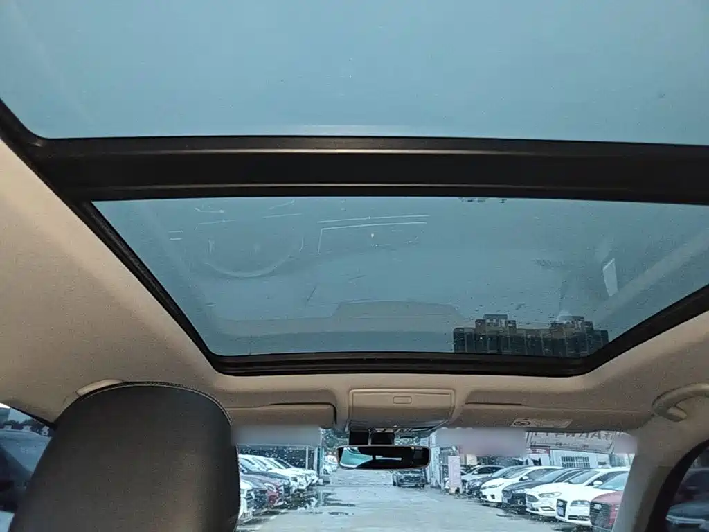 Volkswagen Tiguan L — миниатюра 18