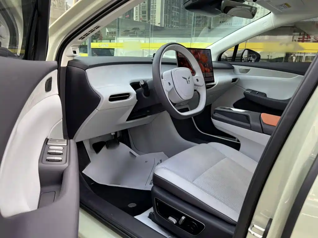 Hongqi Hongqi Tiangong 05 — миниатюра 15