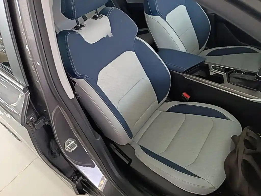 Geely Emgrand — миниатюра 25