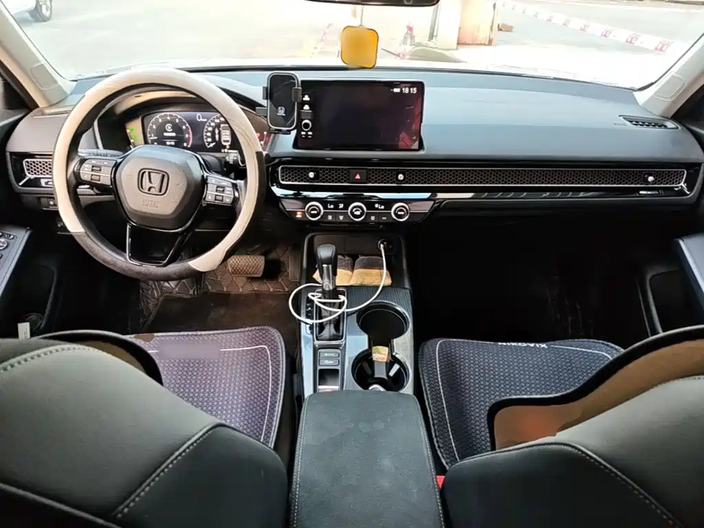 Honda Civic — миниатюра 10