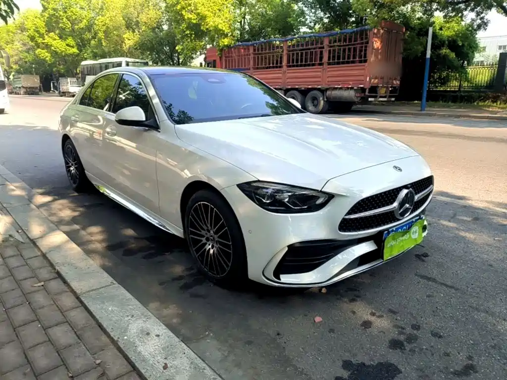 Mercedes-Benz C-Class — миниатюра 4