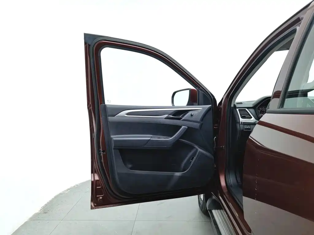 MAXUS T60 — миниатюра 8