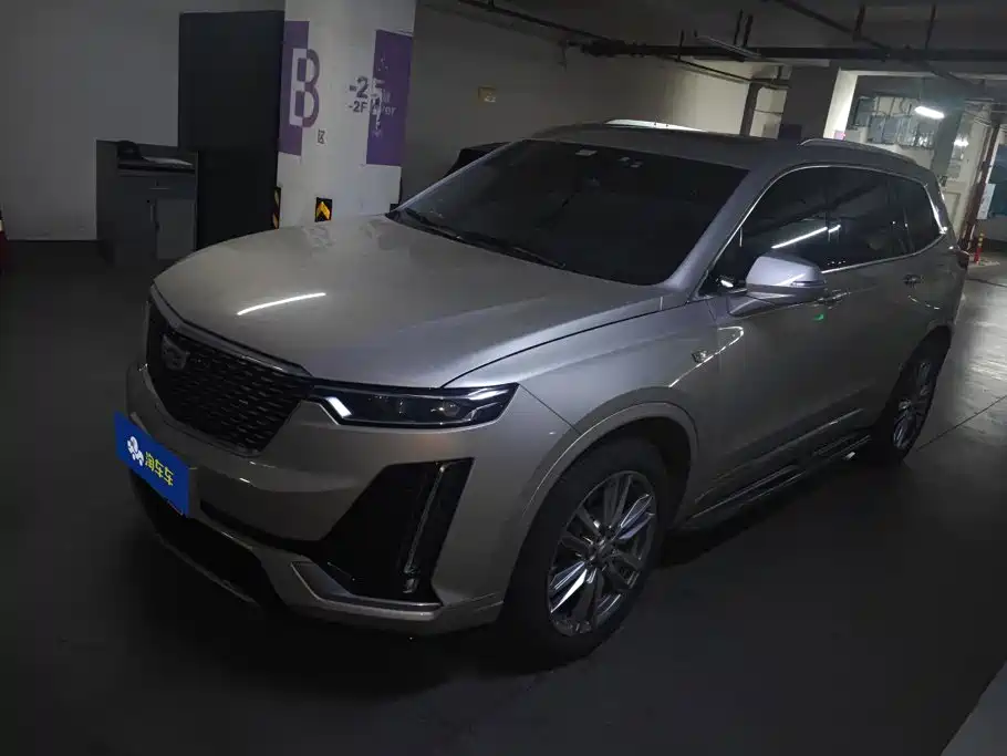 Cadillac XT6