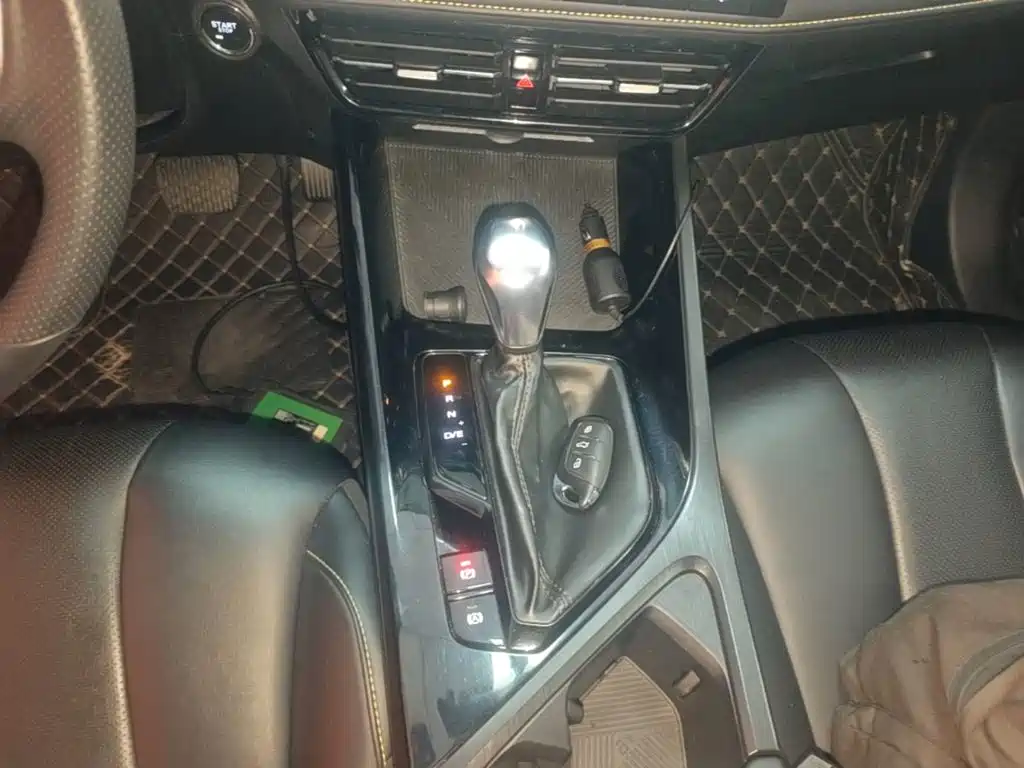 Roewe i5 — миниатюра 14