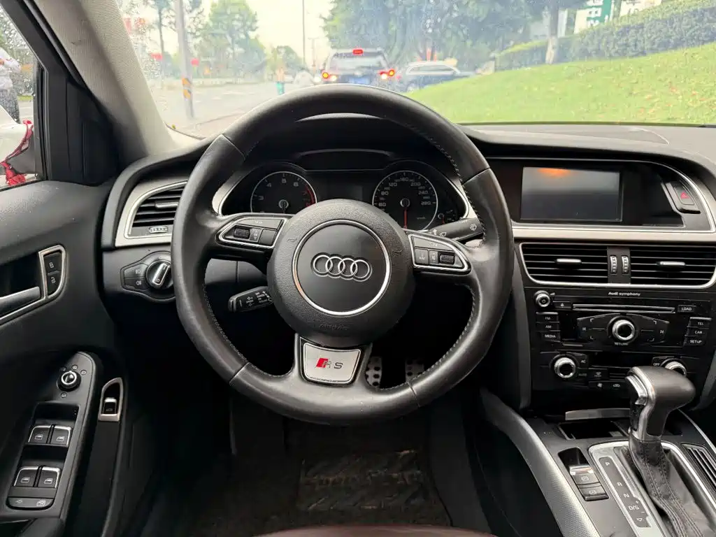 Audi A4L — миниатюра 14