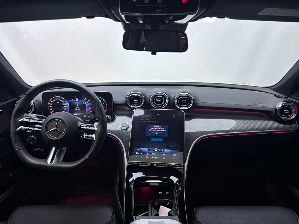 Mercedes-Benz C-Class — миниатюра 16