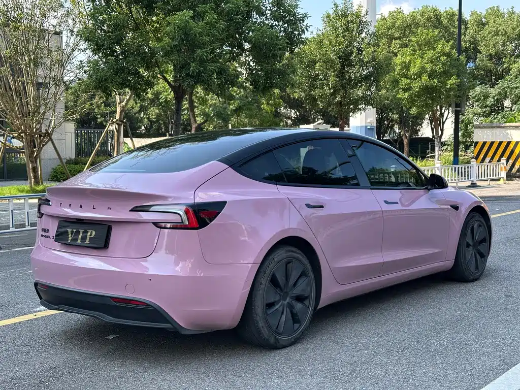 Tesla Model 3 — миниатюра 9
