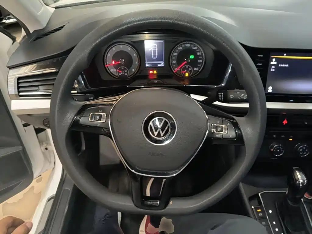 Volkswagen Lavida — миниатюра 11