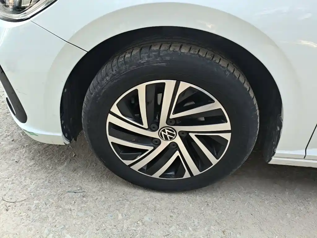 Volkswagen Lavida — миниатюра 23