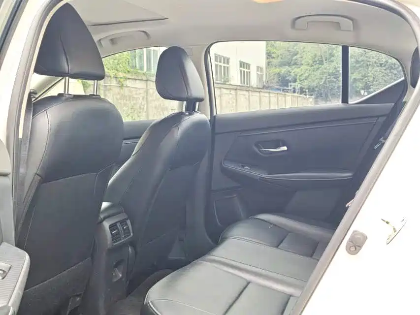 Nissan Sylphy — миниатюра 6