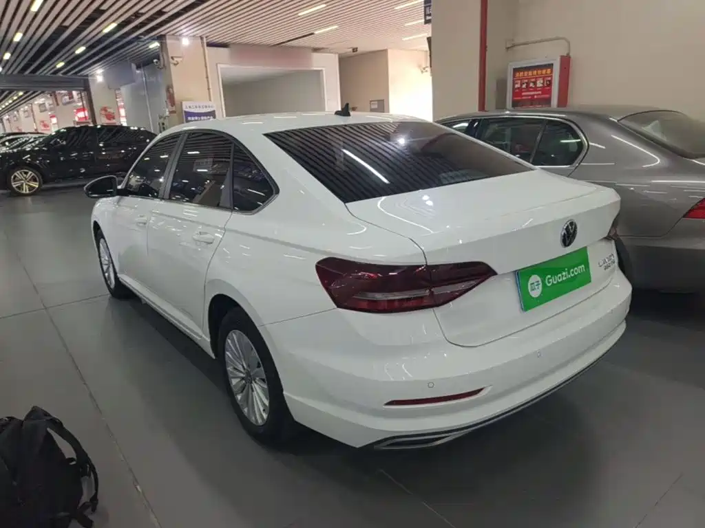 Volkswagen Lavida — миниатюра 5