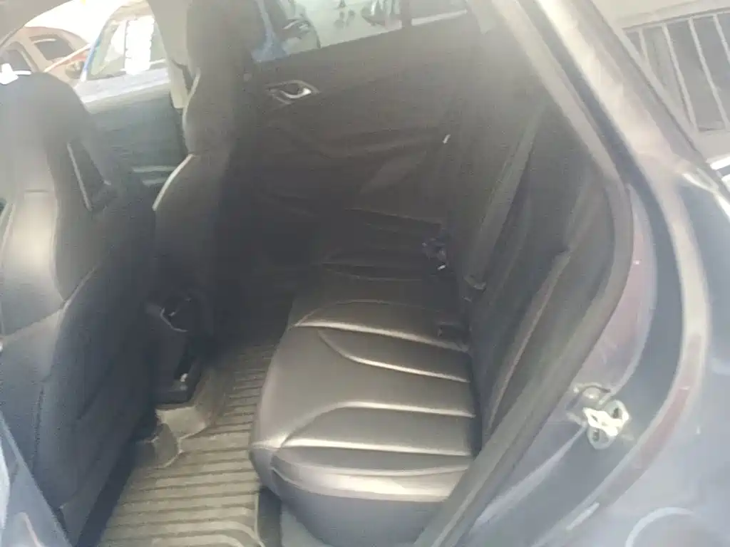 Roewe RX5 — миниатюра 17