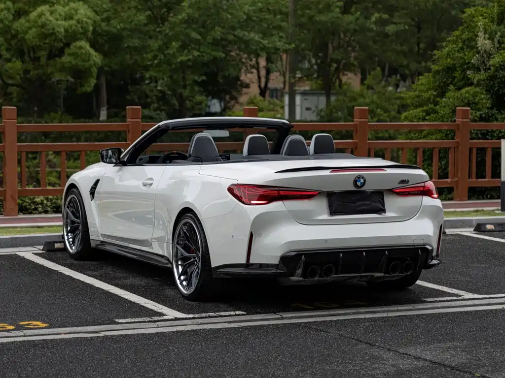 BMW M4 — миниатюра 6