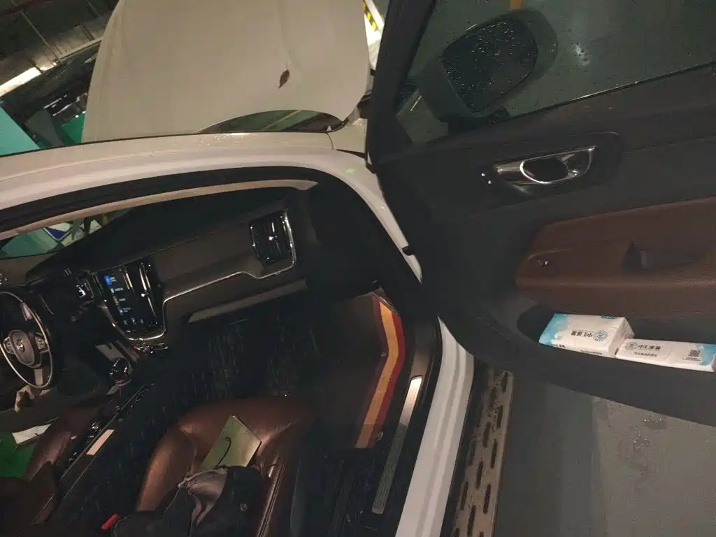 Volvo XC60 — миниатюра 18