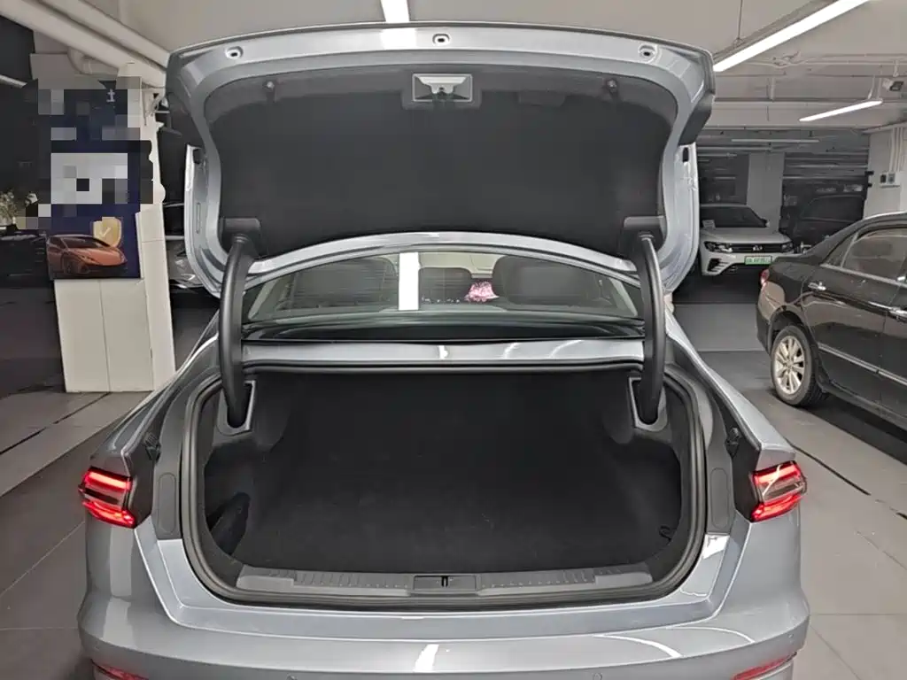 Lincoln Z — миниатюра 19