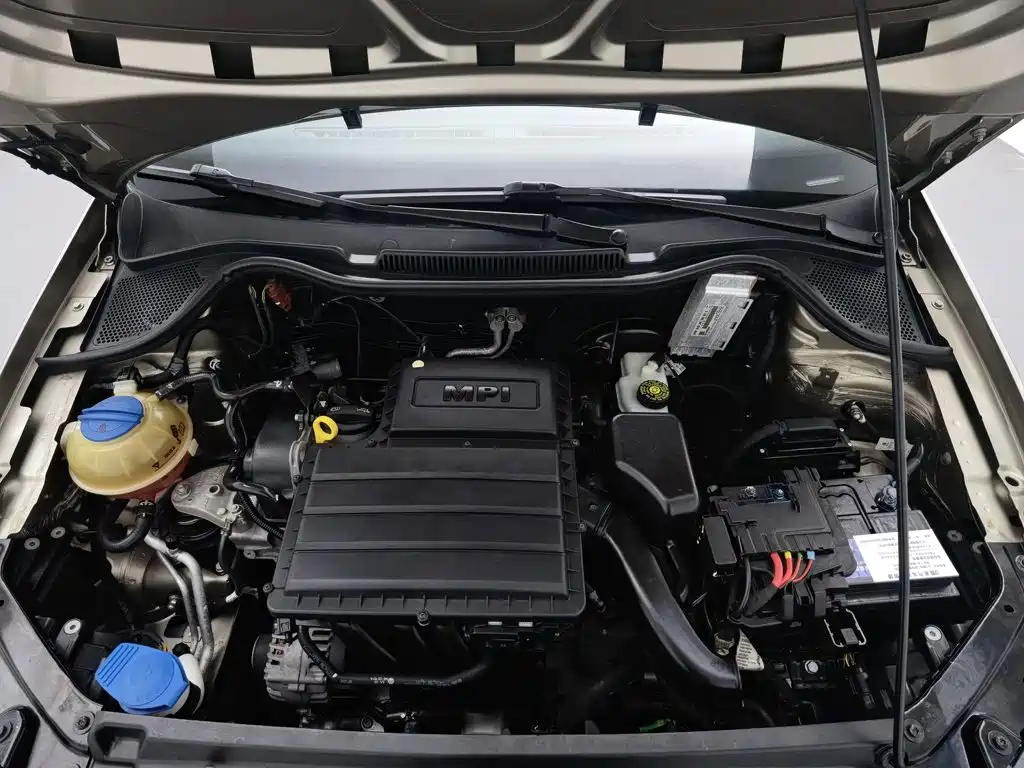 Volkswagen Polo — миниатюра 6