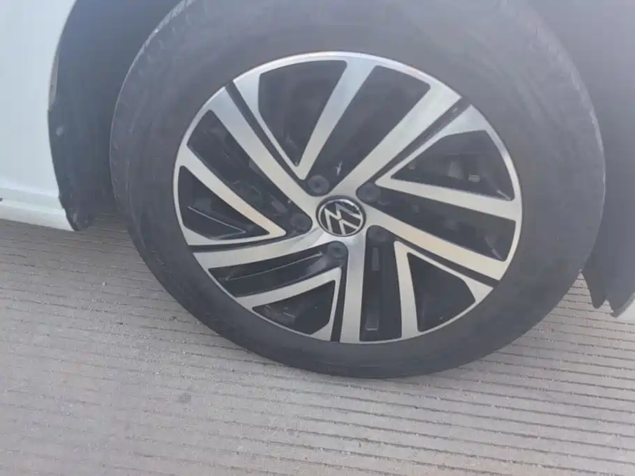 Volkswagen Lavida — миниатюра 6