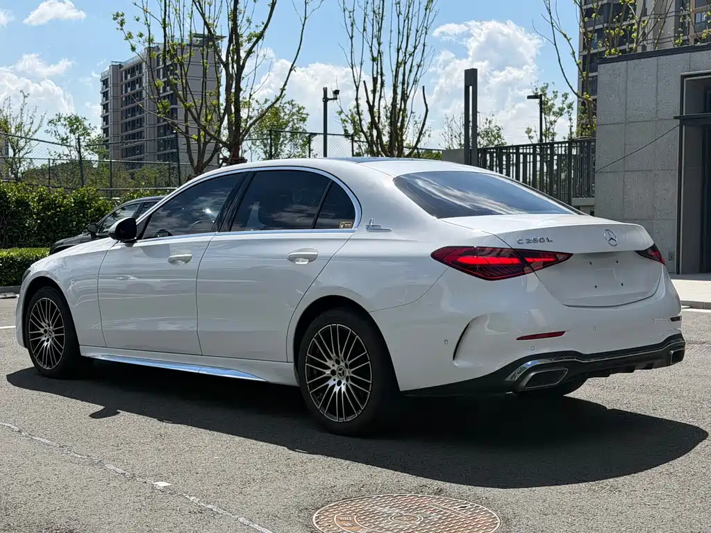 Mercedes-Benz C-Class — миниатюра 4