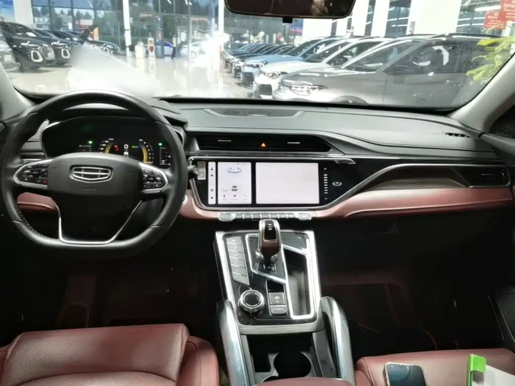 Geely Boyue — миниатюра 10