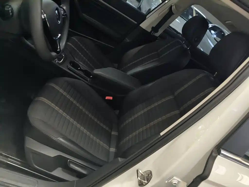 Volkswagen Lavida — миниатюра 15