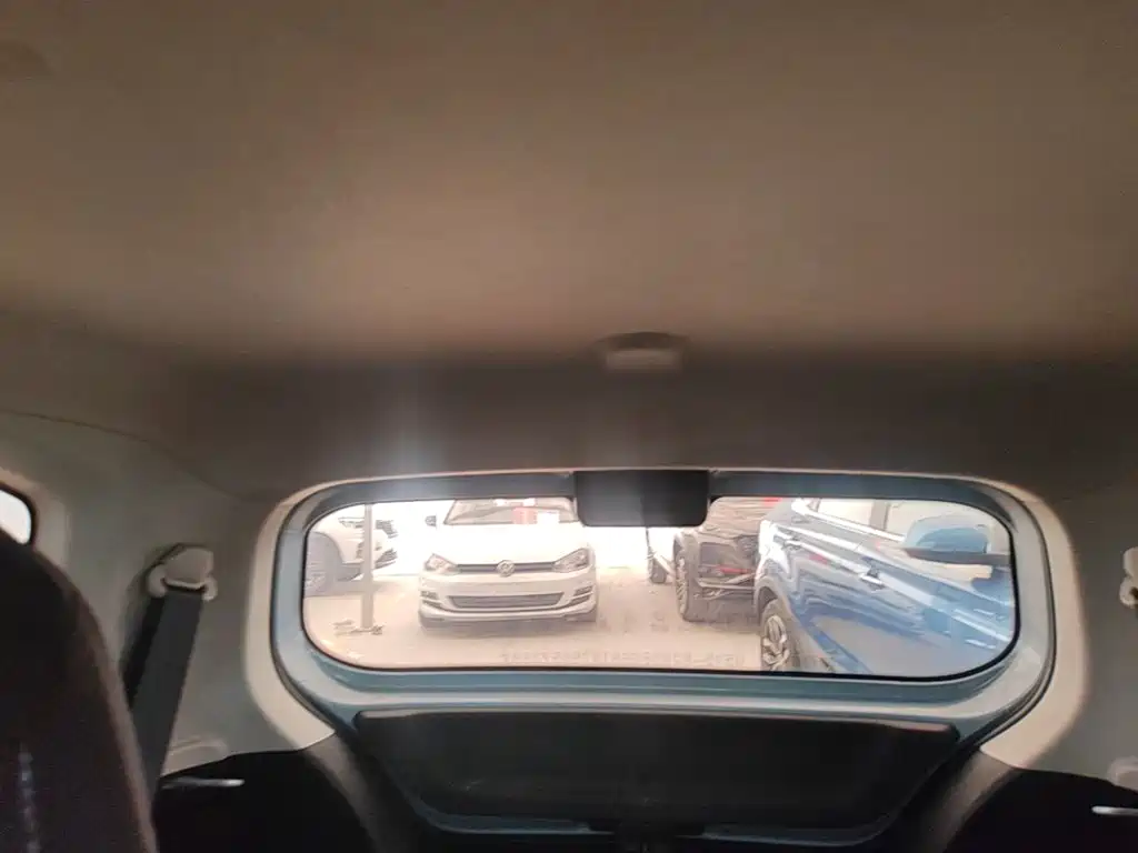 Wuling MINIEV — миниатюра 18