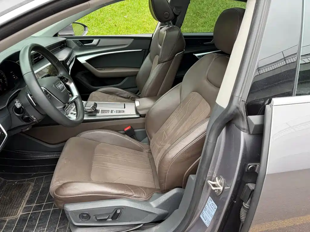 Audi A7L — миниатюра 8