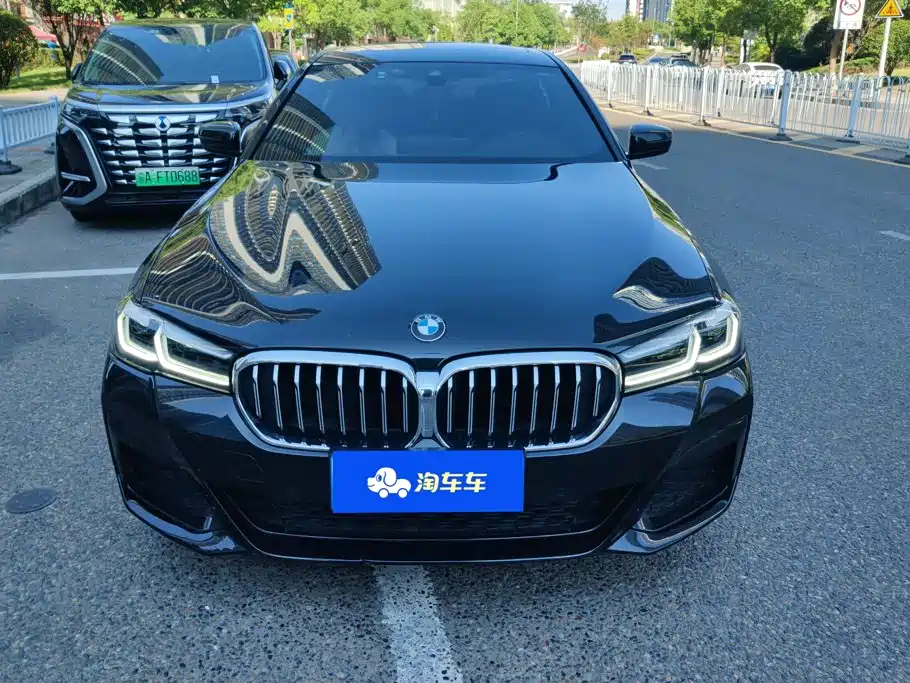 BMW 5 Series — миниатюра 2