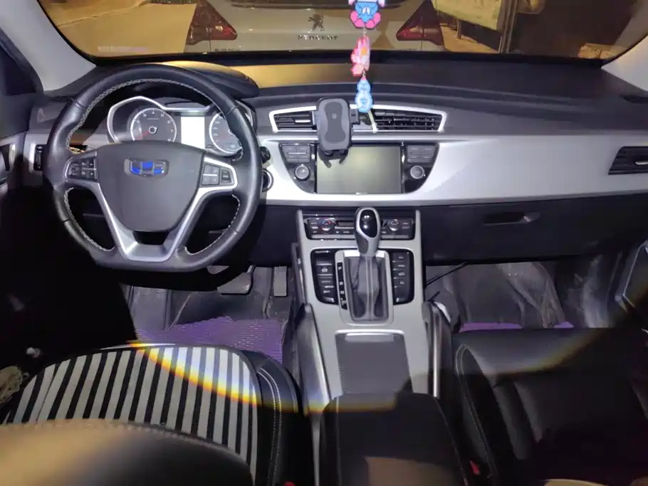 Geely Boyue — миниатюра 12