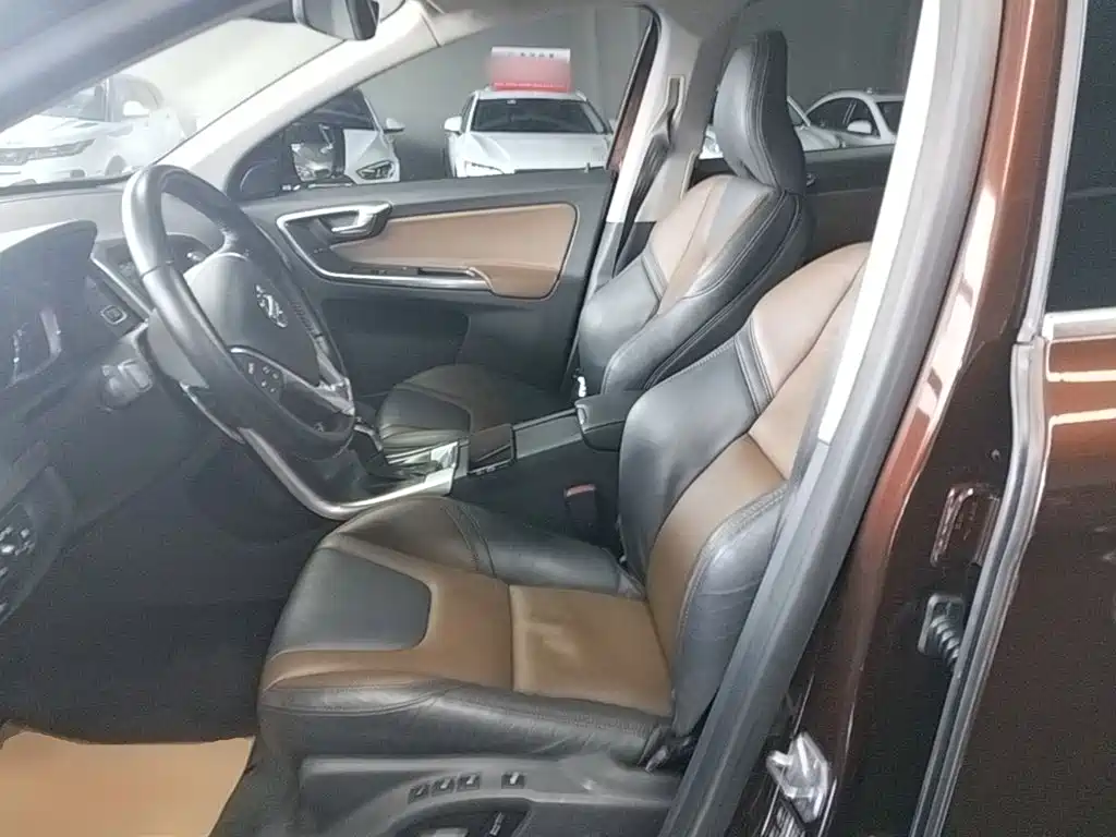 Volvo XC60 (Import) — миниатюра 15
