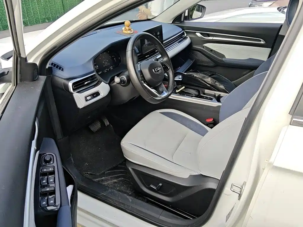 Geely Emgrand — миниатюра 14