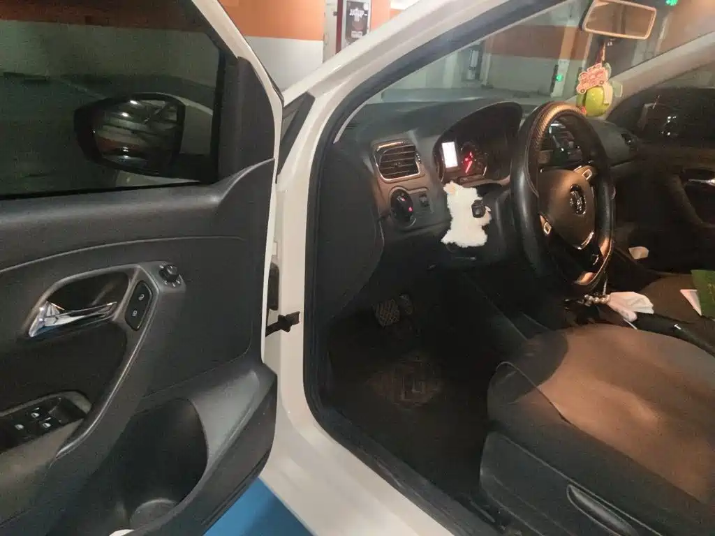Volkswagen Polo — миниатюра 14