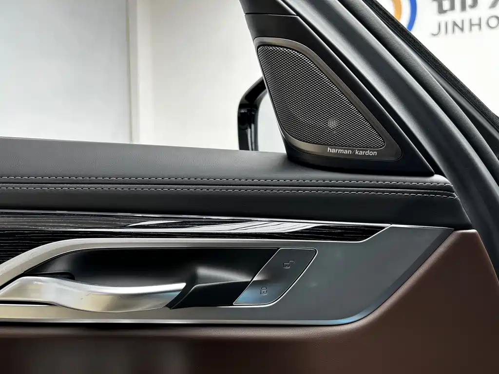 BMW 7 Series 7 2021 730Li M Sport