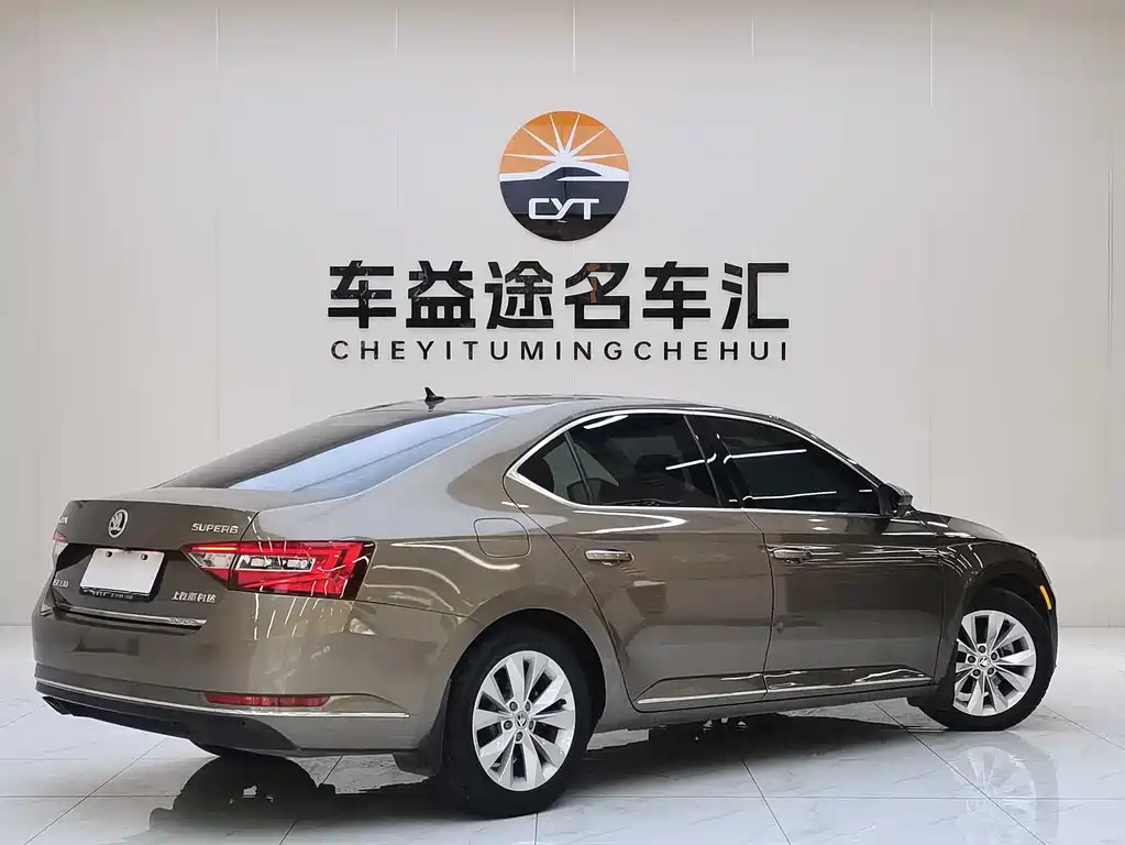 Skoda Superb 2018 TSI330 DSG Comfort V