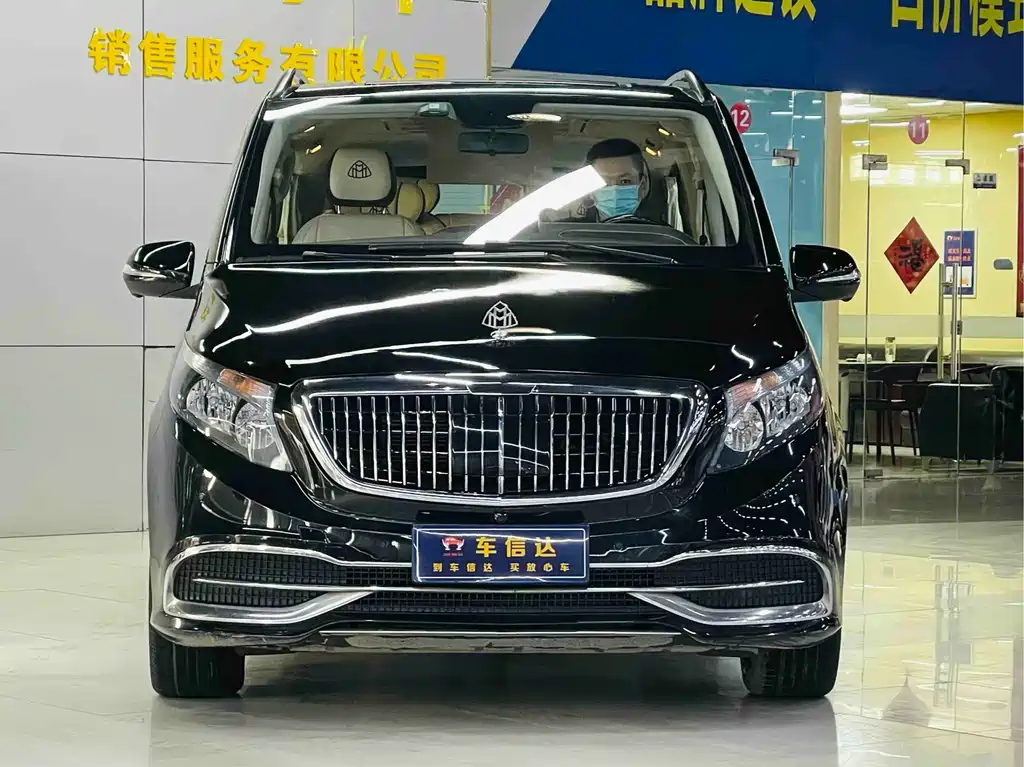 Mercedes-Benz Vito 2021 2.0T Elite 7 мест