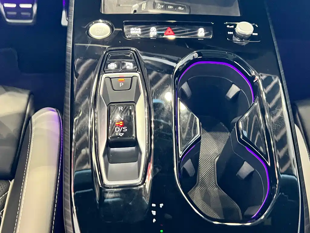 Audi A5L — миниатюра 18