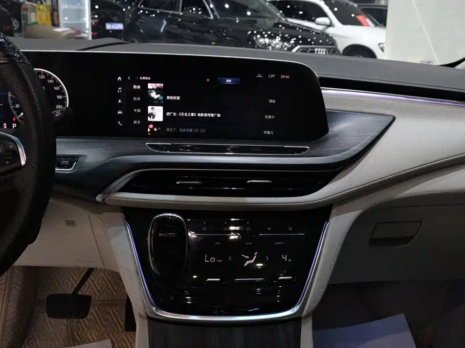 Buick GL8 — миниатюра 16