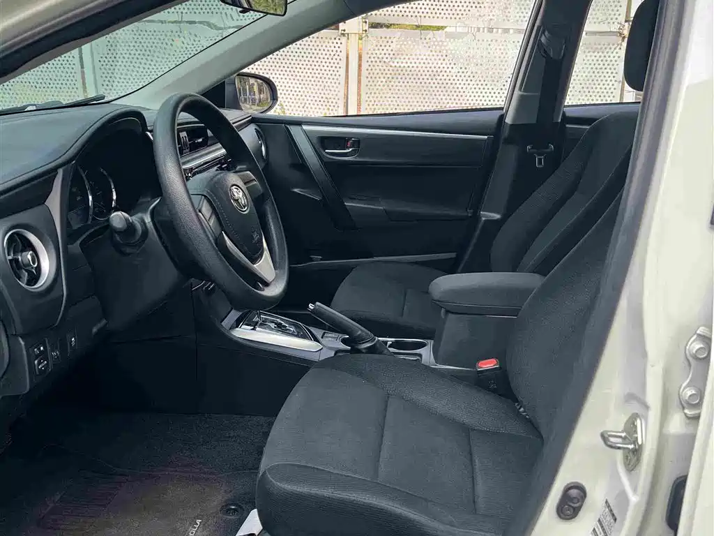 Toyota Corolla — миниатюра 4