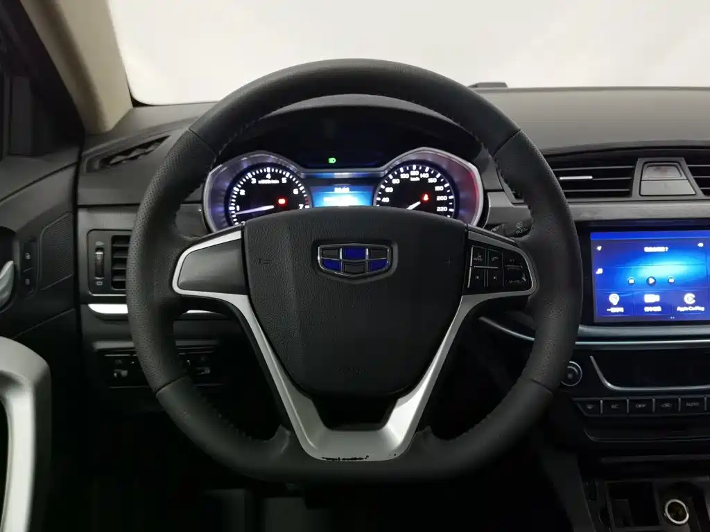 Geely Emgrand — миниатюра 11