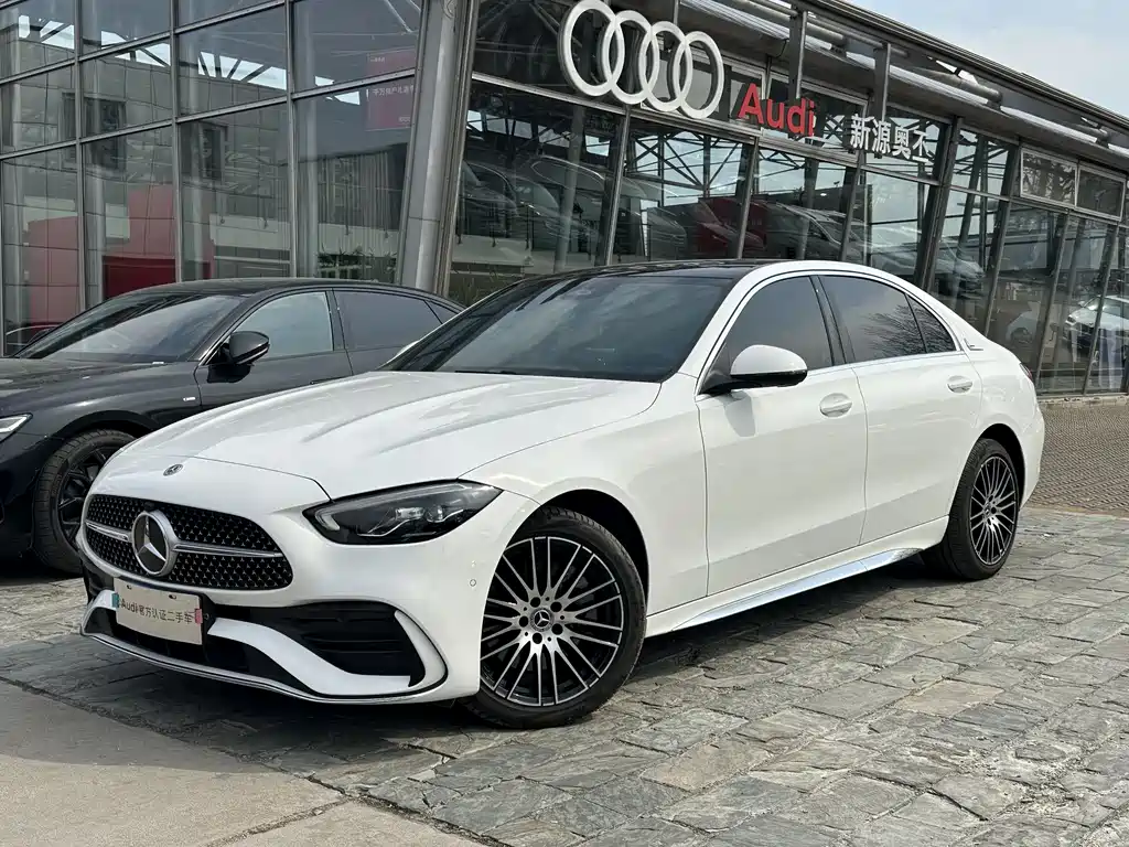 Mercedes-Benz C-Class 2024