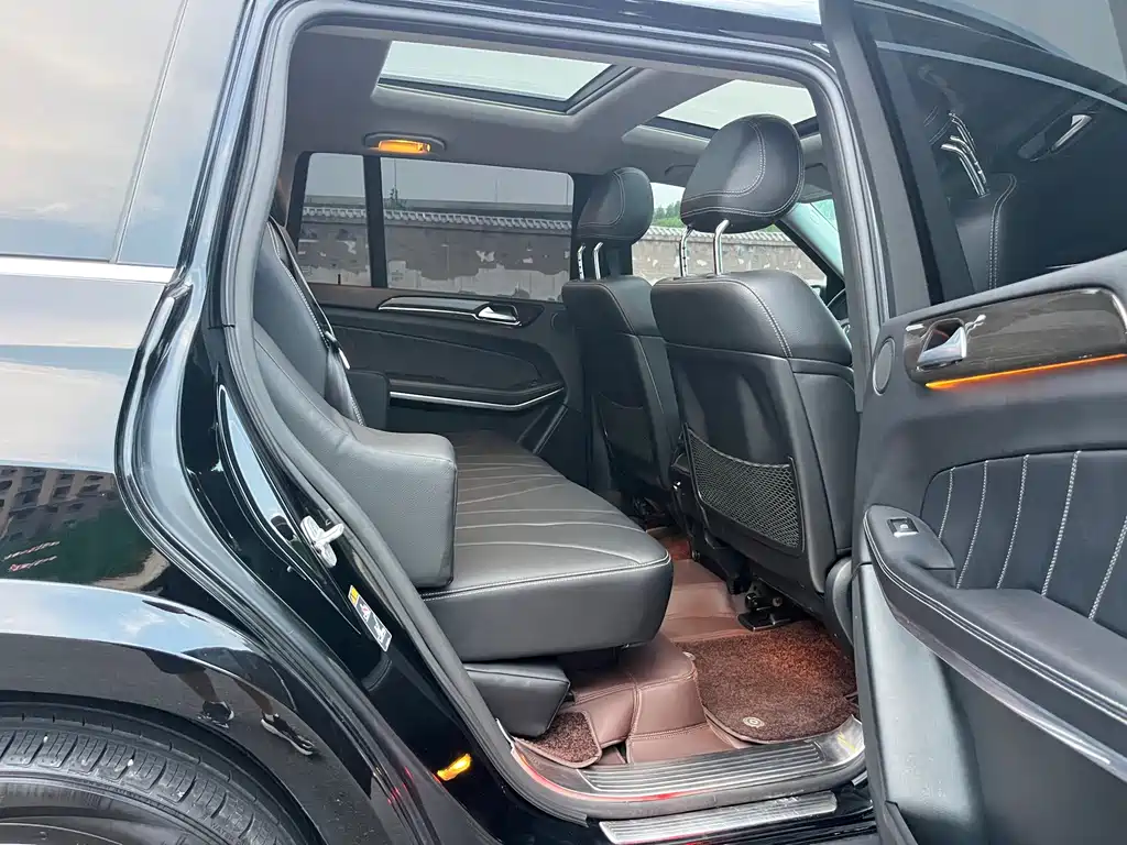Mercedes-Benz GL-Class — миниатюра 17