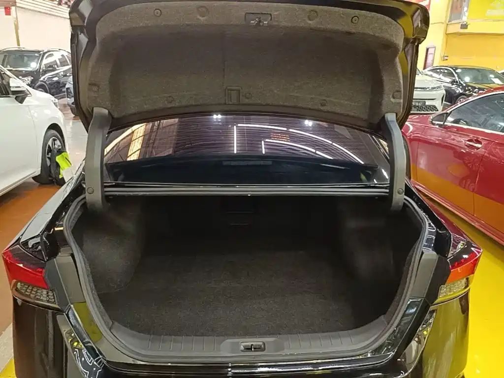Nissan Teana — миниатюра 15