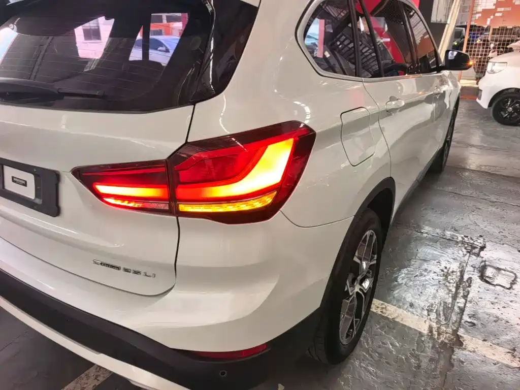 BMW X1 — миниатюра 8
