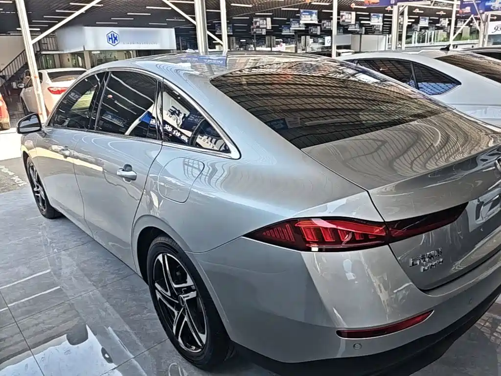 Roewe D7 — миниатюра 5