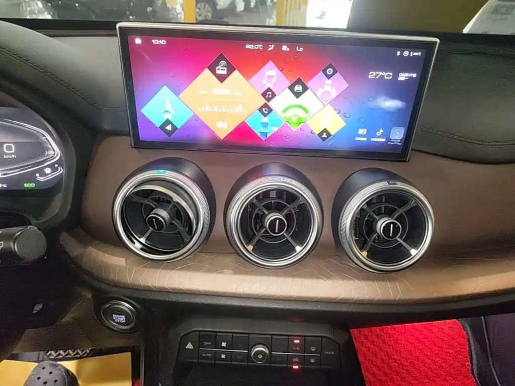 Wey Wey VV5 — миниатюра 13