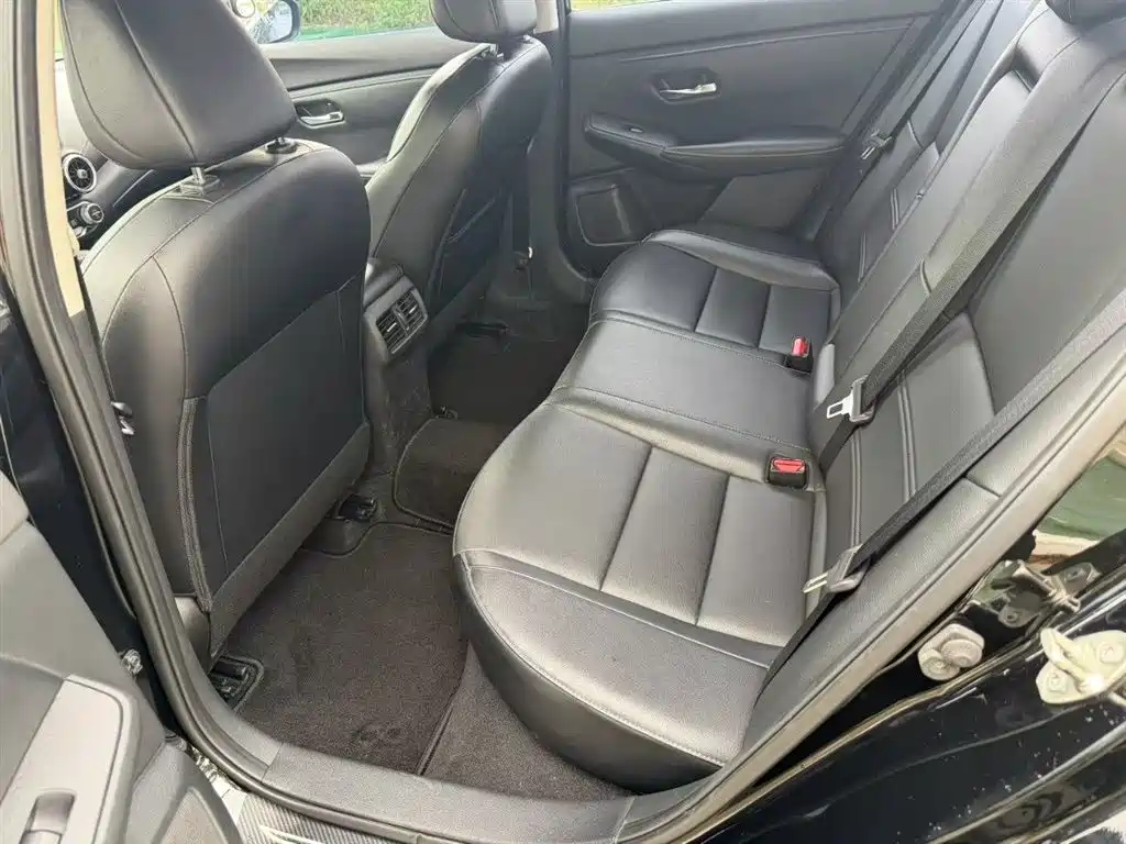 Nissan Sylphy 2021 1.6L XL CVT Enjoy