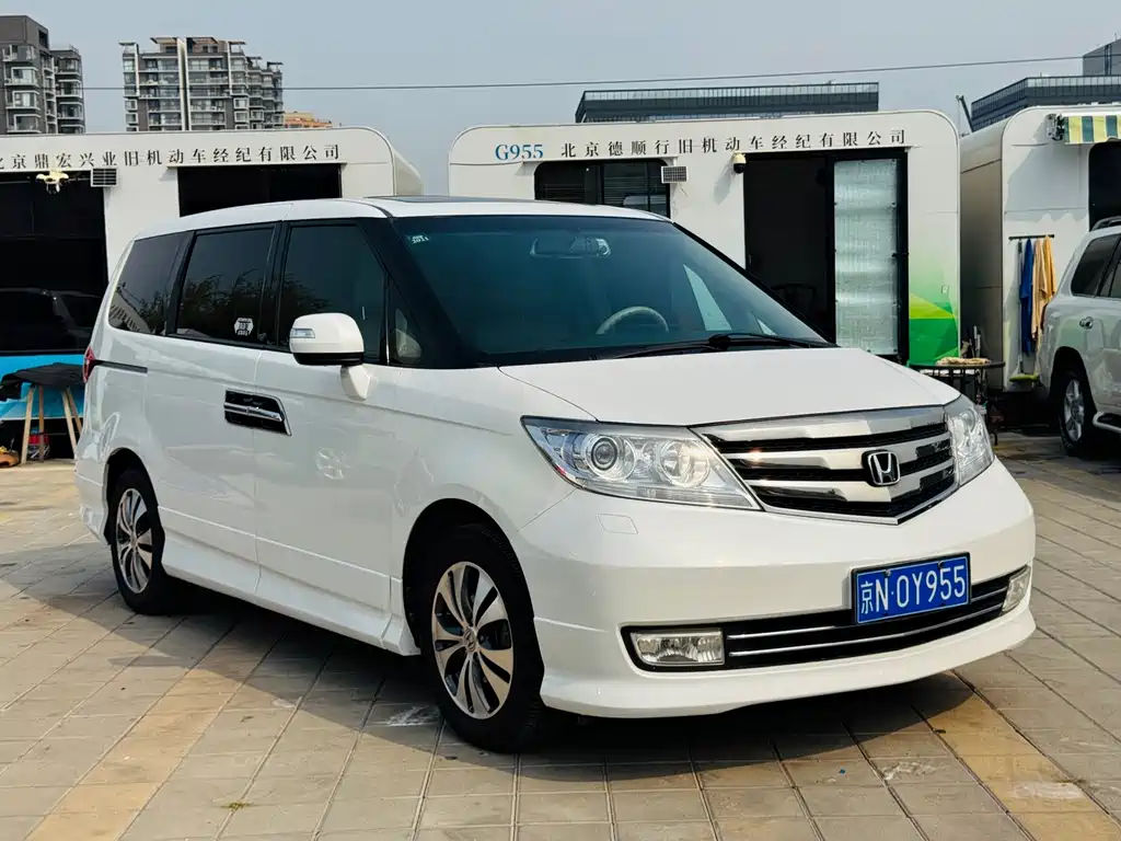 Honda Elysion — миниатюра 3